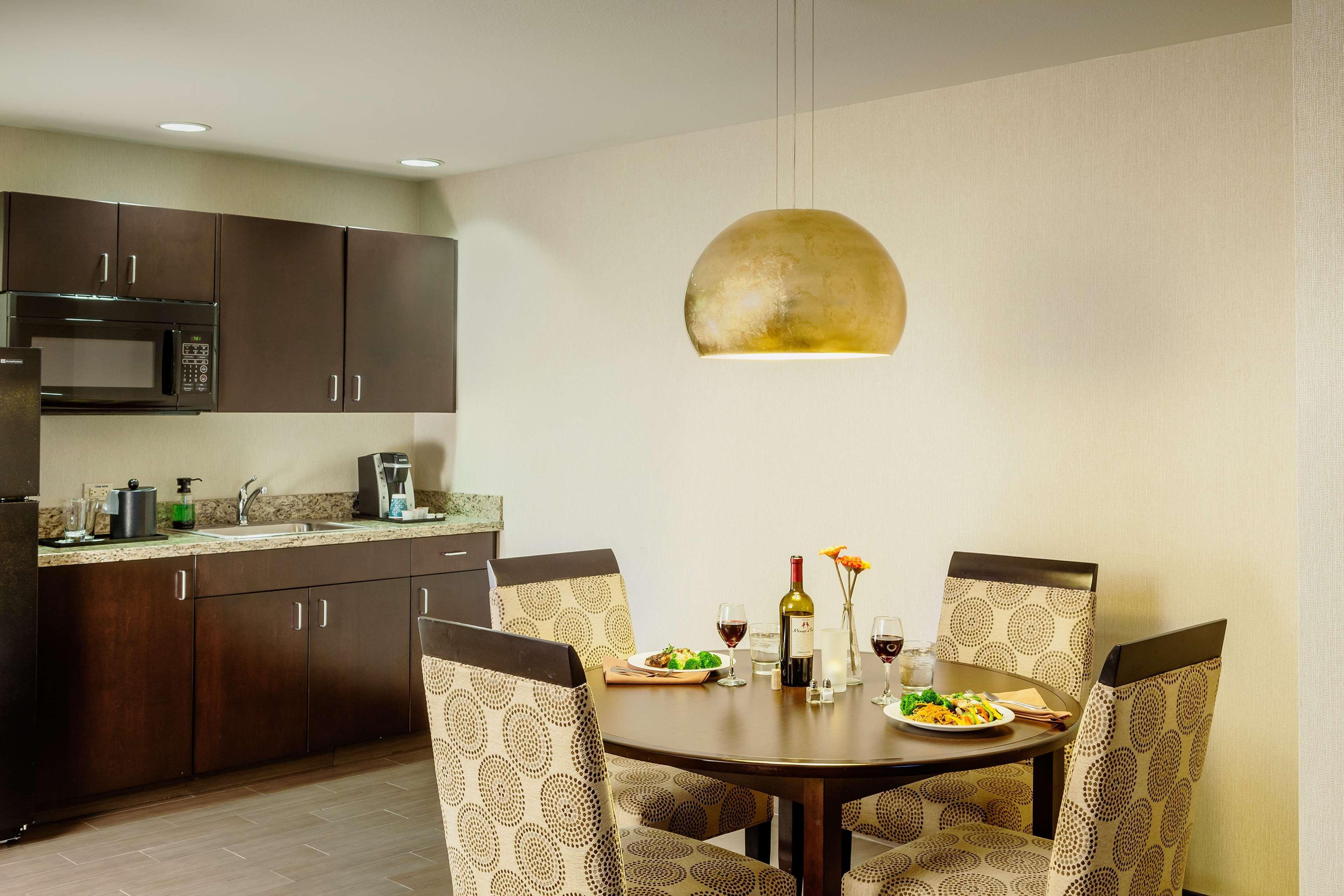 Hilton Garden Inn Eugene/Springfield Buitenkant foto